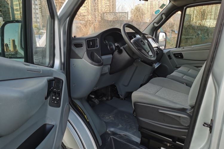 Used Foton Toano 2019 2.5T Flat-Top 5-Seater Open-Window 4J25TC3 Interior 1