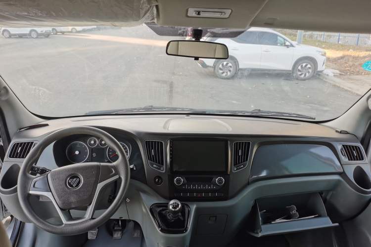 Used Foton Toano 2019 2.5T Flat-Top 5-Seater Open-Window 4J25TC3 Interior 3