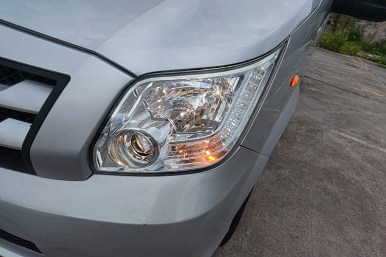 Used Foton Toano 2019 2.5T Mid-Height 4J25TC3 Left Front Headlight