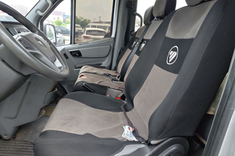 Used Foton Toano 2019 2.5T Multi-Function Long-Wheelbase Mid-Height 5-7 Seater 4J25TC3 Left Front Seat