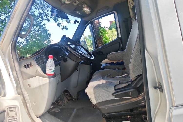 Used Foton Toano 2019 2.5T Multi-Function Long-Wheelbase Mid-Height 5-7 Seater 4J25TC3 Left Front Seat