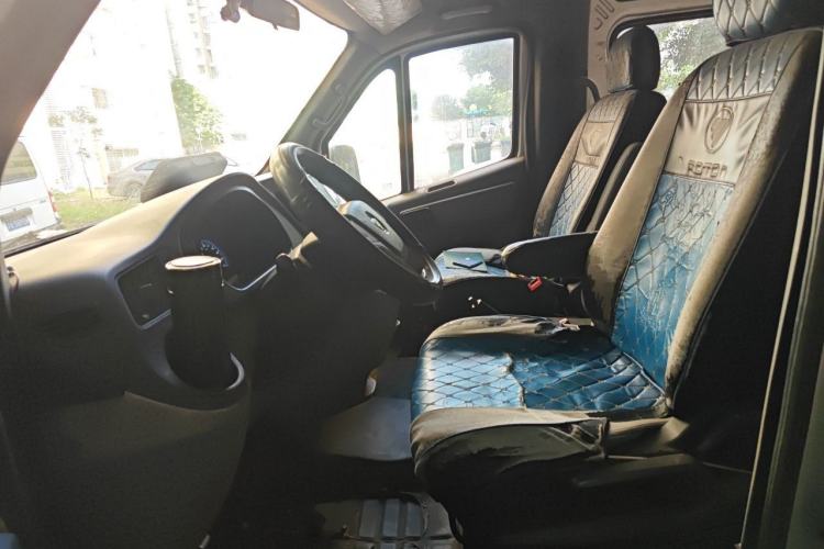 Used Foton Toano 2019 2.5T E Long Wheelbase 7-Seater 4J25TC3 Left Front Seat