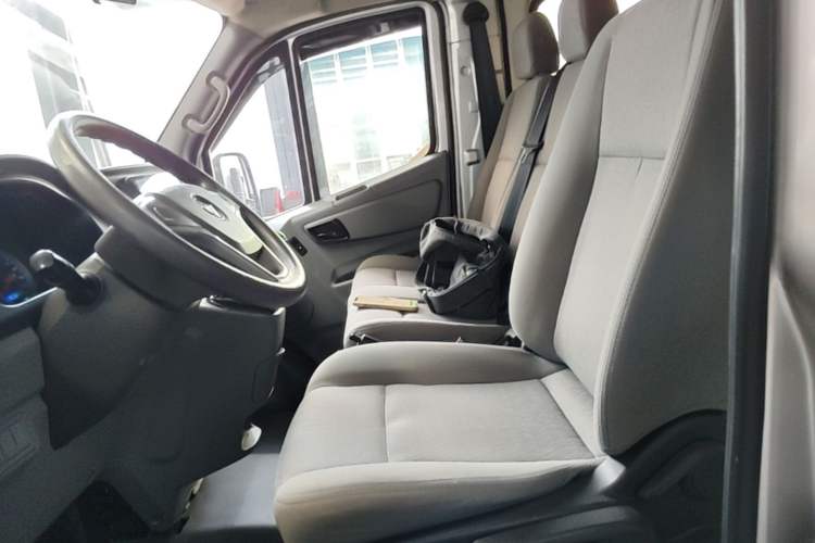 Used Foton Toano 2019 2.5T E54J25TC3 Left Front Seat