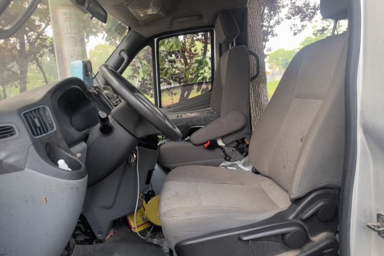Used Foton Toano 2019 2.5T Multi-Function Long-Wheelbase Mid-Height 5-7 Seater 4J25TC3 Left Front Seat