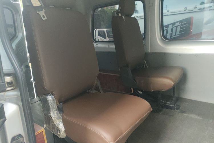 Used Foton Toano 2019 2.5T Flat-Top 5-Seater Open-Window 4J25TC3 Left Rear Seat
