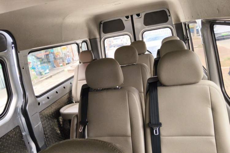 Used Foton Toano 2019 2.5T Business Edition Extended Wheelbase 9-Seater 4J25TC3 Left Rear Seat