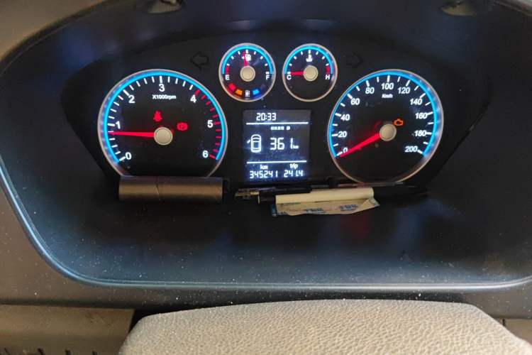 Used Foton Toano 2019 2.5T E Long Wheelbase 7-Seater 4J25TC3 Odometer Close Up
