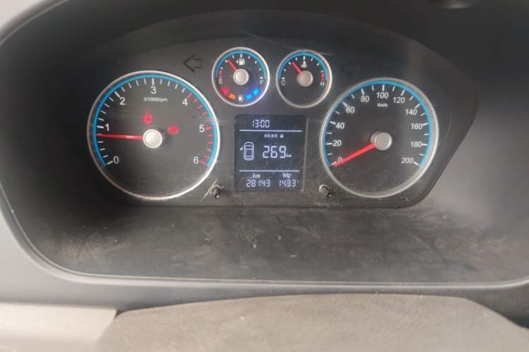 Used Foton Toano 2019 2.5T E Short Wheelbase 5/6-Seater 4J25TC3 Odometer Close Up