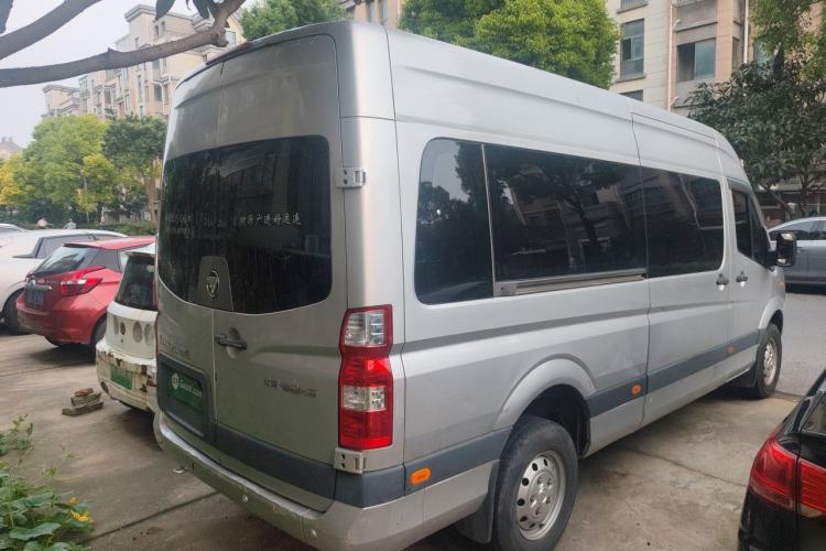 Used Foton Toano 2019 2.5T E Long Wheelbase 7-Seater 4J25TC3 Rear Right 45 Deg