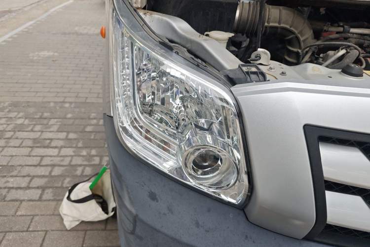 Used Foton Toano 2019 2.5T Flat-Top 5-Seater Open-Window 4J25TC3 Right Front Headlight
