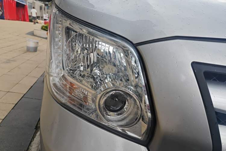 Used Foton Toano  Right Front Headlight
