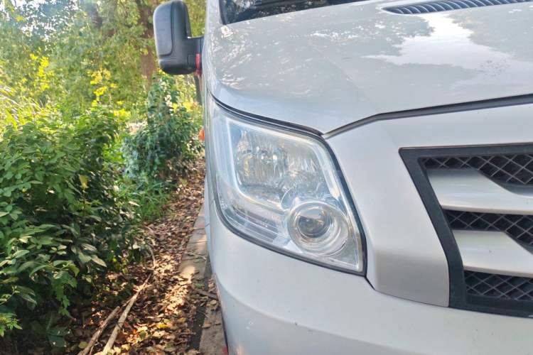 Used Foton Toano 2019 2.5T Multi-Function Long-Wheelbase Mid-Height 5-7 Seater 4J25TC3 Right Front Headlight