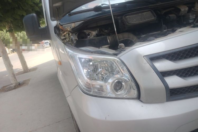 Used Foton Toano 2019 2.5T E Long Wheelbase 7-Seater 4J25TC3 Right Front Headlight