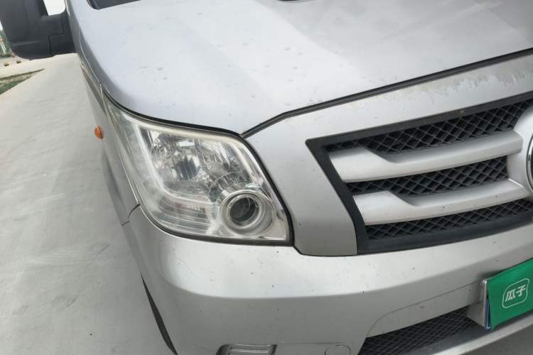 Used Foton Toano 2019 2.5T E Long Wheelbase 7-Seater 4J25TC3 Right Front Headlight