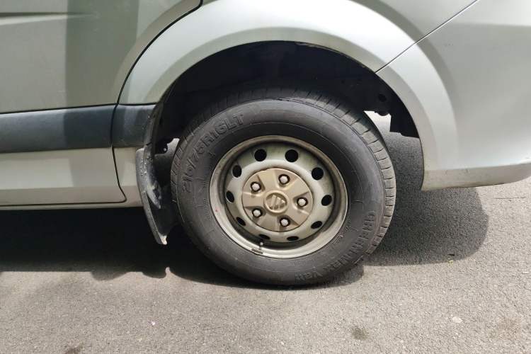 Used Foton Toano 2019 2.5T E Long Wheelbase 7-Seater 4J25TC3 Right Front Wheel Hub