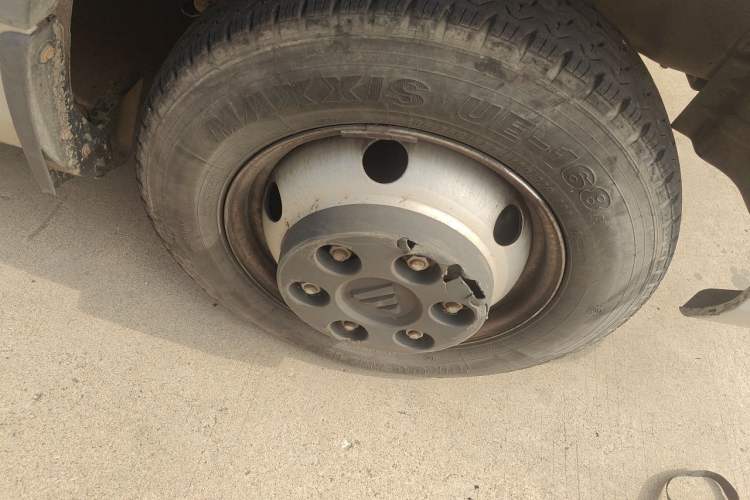 Used Foton Toano  Right Front Wheel Hub