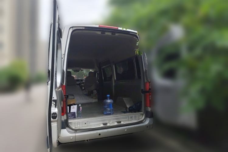 Used Foton Toano 2019 2.5T E Long Wheelbase 7-Seater 4J25TC3 Trunk