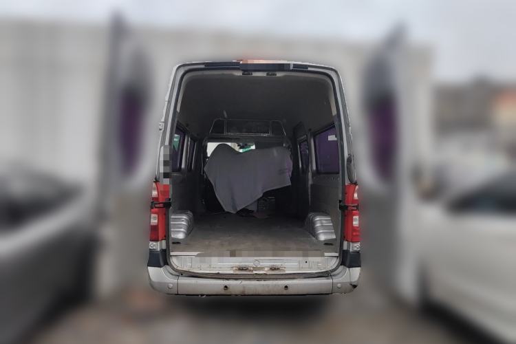 Used Foton Toano 2019 2.5T E7 (5.6 meters) 6-seater 4J25TC3 Trunk