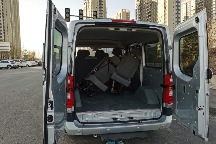 Used Foton Toano 2019 2.5T Flat-Top 5-Seater Open-Window 4J25TC3 Trunk