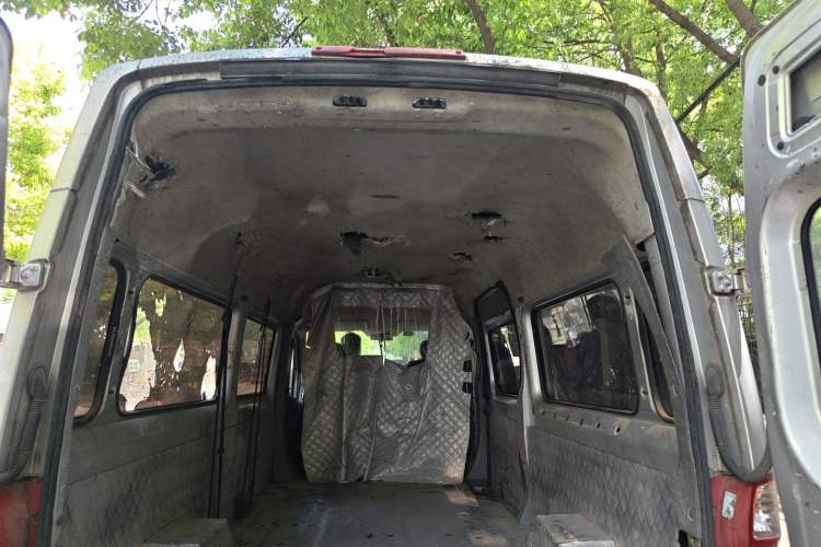 Used Foton Toano 2019 2.5T E Long Wheelbase 7-Seater 4J25TC3 Trunk