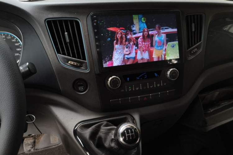 Used Foton Toano 2019 2.5T Flat-Top 5-Seater Open-Window 4J25TC3 Audio And AC Panel