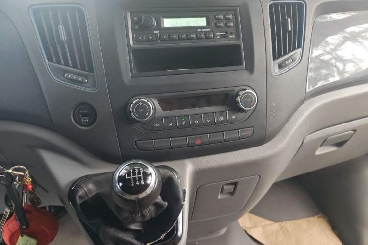 Used Foton Toano  Audio And AC Panel