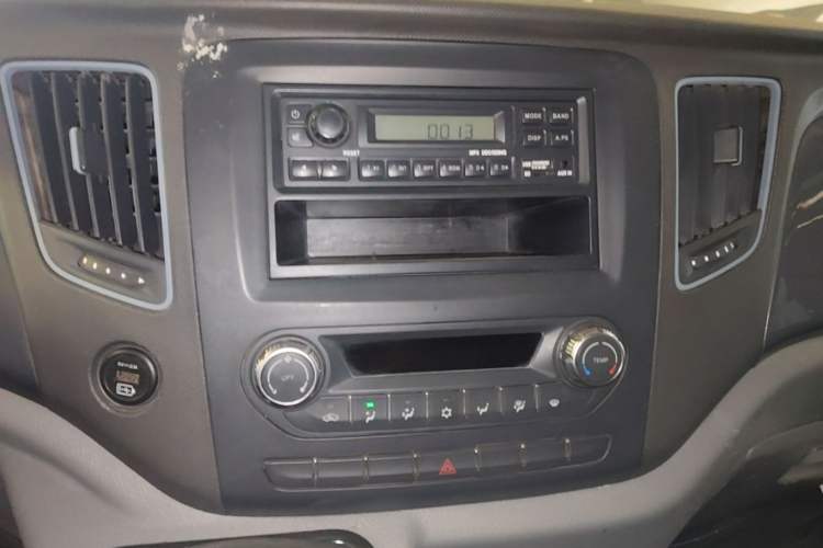 Used Foton Toano 2019 2.5T E54J25TC3 Audio And AC Panel