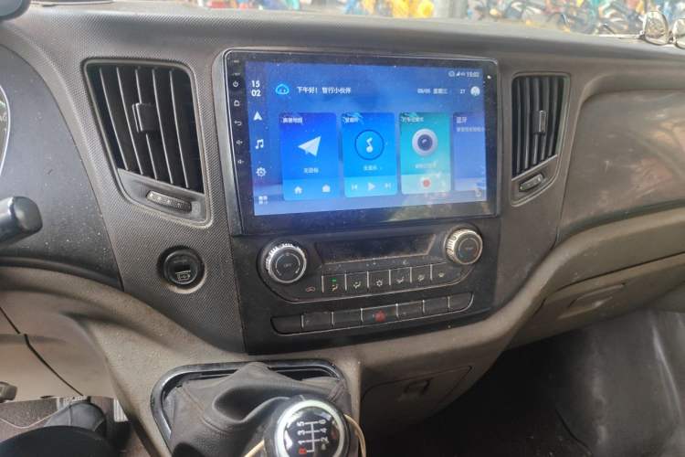Used Foton Toano 2019 2.5T E Long Wheelbase 7-Seater 4J25TC3 Audio And AC Panel
