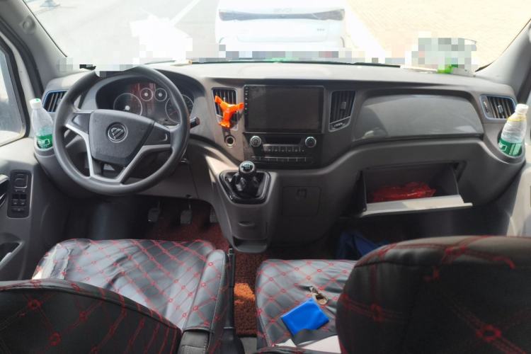 Used Foton Toano 2019 2.5T E Short Wheelbase 5/6-Seater 4J25TC3 Center Console