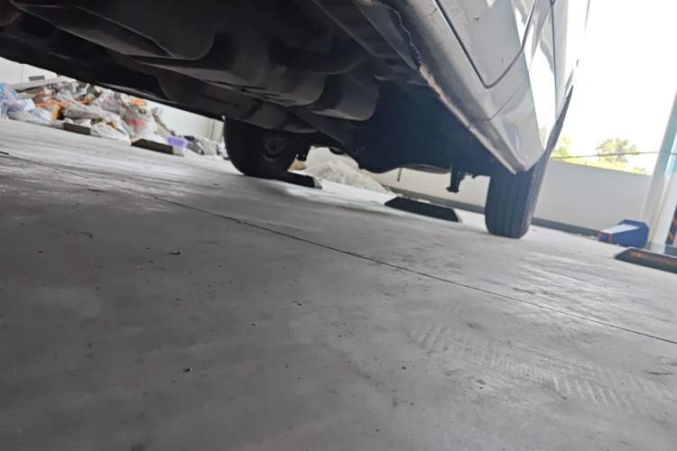 Used Foton Toano 2019 2.5T Flat-Top 5-Seater Open-Window 4J25TC3 Chassis Front Left