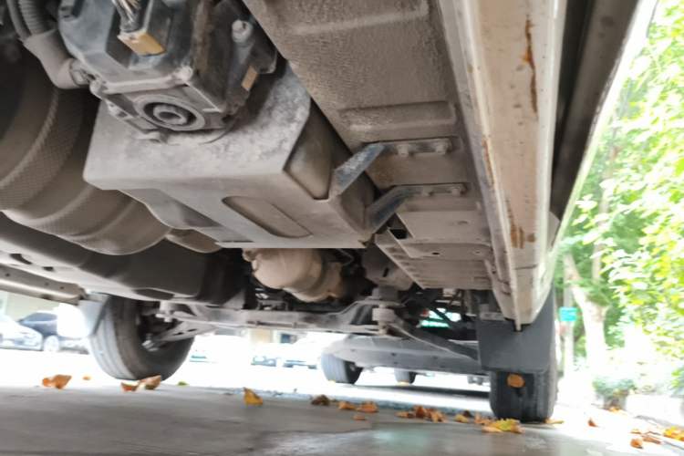 Used Foton Toano 2019 2.5T Flat-Top 5-Seater Open-Window 4J25TC3 Chassis Rear Right