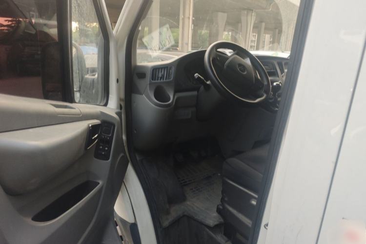 Used Foton Toano 2019 2.8T Van Short Wheelbase Mid-Roof 3-Seater 4J28TC3 Driver Seat