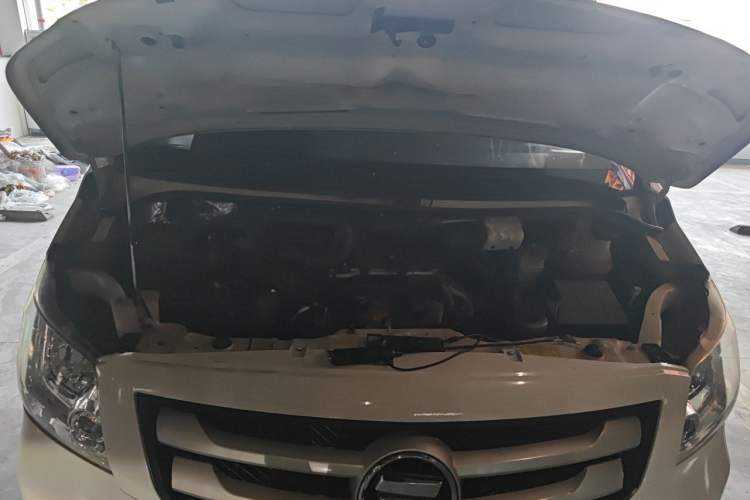 Used Foton Toano 2019 2.5T Flat-Top 5-Seater Open-Window 4J25TC3 Engine Bay