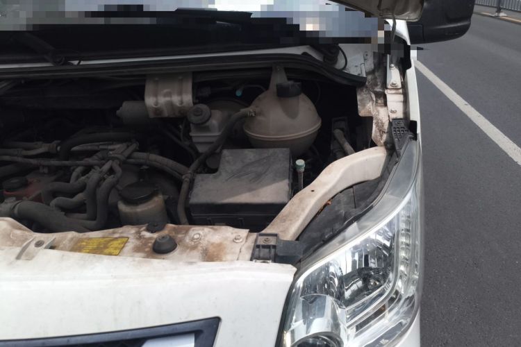 Used Foton Toano 2019 2.5T E Short Wheelbase 5/6-Seater 4J25TC3 Engine Bay Left