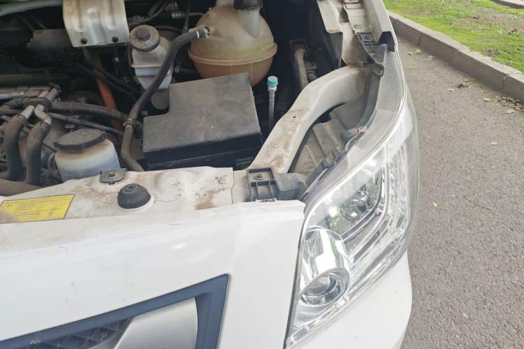Used Foton Toano  Engine Bay Left
