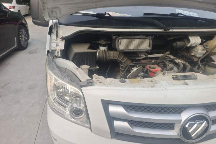 Used Foton Toano 2019 2.8T Van Short Wheelbase Mid-Roof 3-Seater 4J28TC3 Engine Bay Right