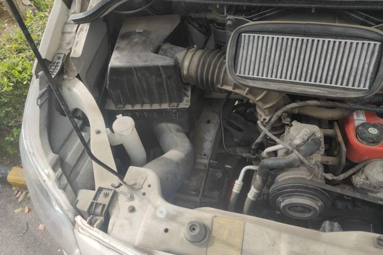 Used Foton Toano 2019 2.8T E5 Van 4J28TC3 Engine Bay Right