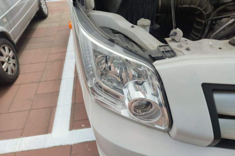 Used Foton Toano 2019 2.5T Flat-Top 5-Seater Open-Window 4J25TC3 Exterior 6