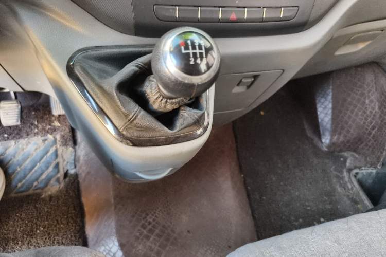Used Foton Toano 2019 2.0T E Short Wheelbase 5/6-Seater 4G20TI2 Gear Lever