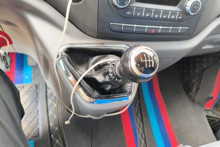 Used Foton Toano 2019 2.0T E Short Wheelbase 5/6-Seater 4G20TI2 Gear Lever