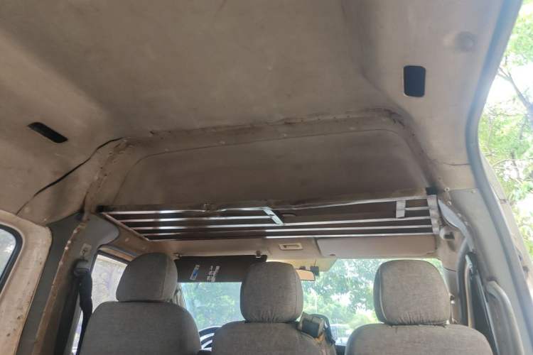 Used Foton Toano 2019 2.5T E Long Wheelbase 7-Seater 4J25TC3 Headliner