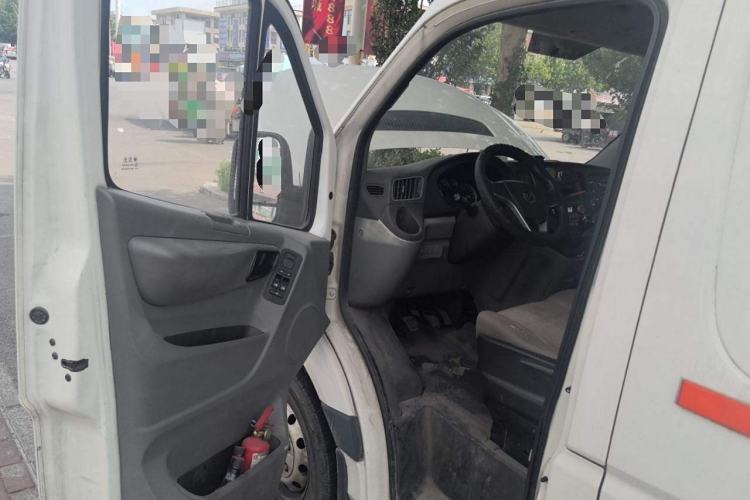 Used Foton Toano 2019 2.8T E5 Van 4J28TC3 Interior 3
