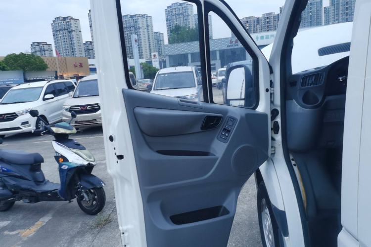 Used Foton Toano 2019 2.5T E54J25TC3 Interior 7
