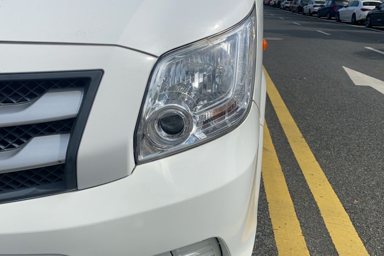 Used Foton Toano 2019 2.5T E Short Wheelbase 5/6-Seater 4J25TC3 Left Front Headlight