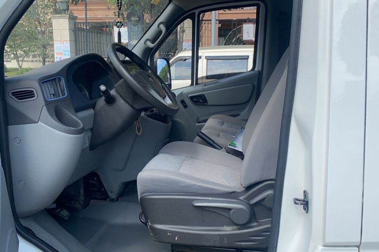 Used Foton Toano 2019 2.5T E Short Wheelbase 5/6-Seater 4J25TC3 Left Front Seat