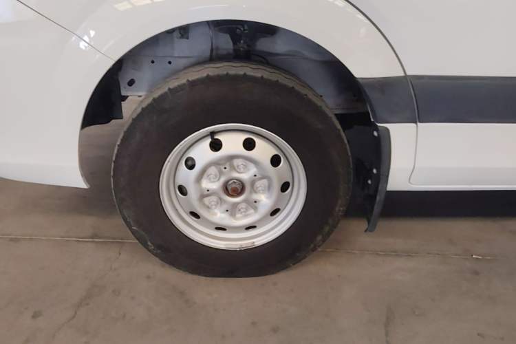 Used Foton Toano 2019 2.5T E54J25TC3 Left Front Wheel Hub