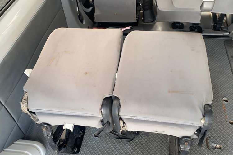 Used Foton Toano 2019 2.5T E Short Wheelbase 5/6-Seater 4J25TC3 Left Rear Seat