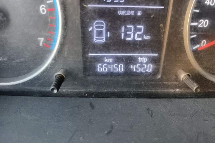 Used Foton Toano 2019 2.0T E Short Wheelbase 5/6-Seater 4G20TI2 Odometer Close Up