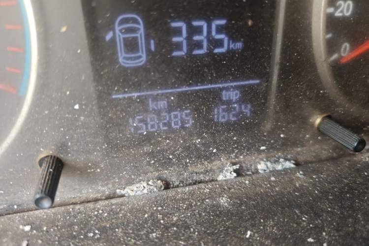 Used Foton Toano 2019 2.5T E Long Wheelbase 7-Seater 4J25TC3 Odometer Close Up