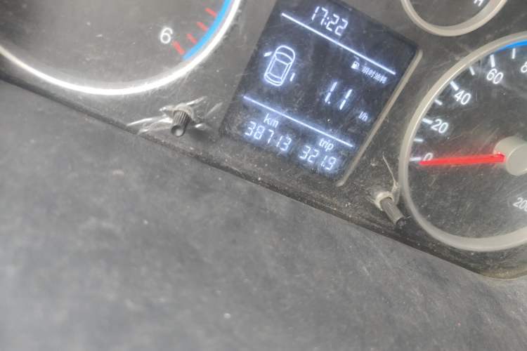 Used Foton Toano 2019 2.8T E5 Van 4J28TC3 Odometer Close Up